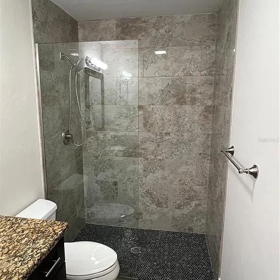 511 W Retta Esplanade — Photo 17