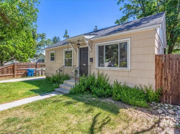 1728 S Pomander Rd, Boise, ID 83705