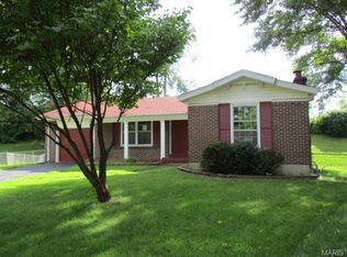 2227 Bentley Manor Dr, Fenton, MO 63026