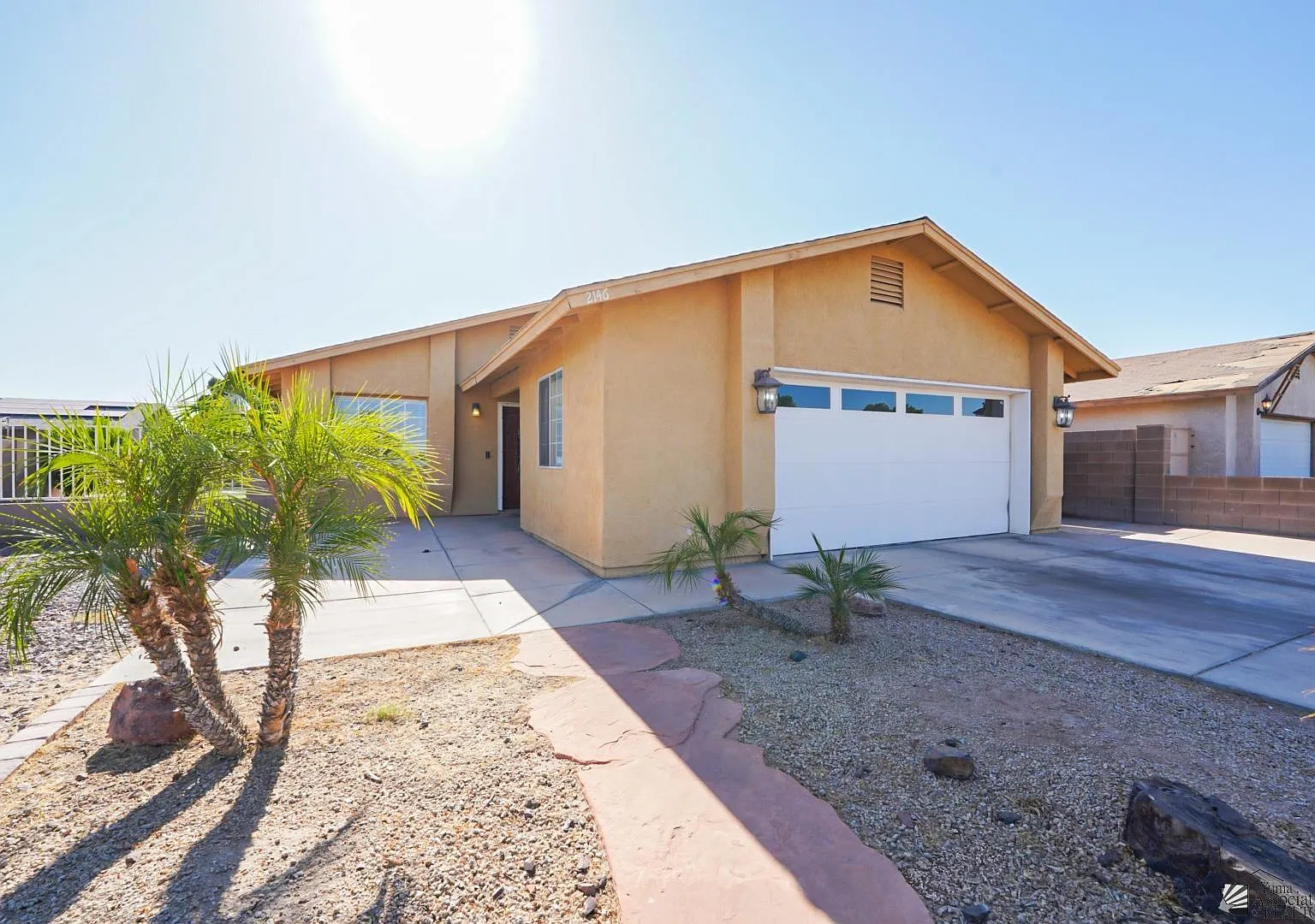 3 bed, 2.0 bath, 1120 sqft, $1,750 — Photo 3