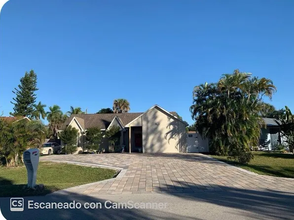 4617 Lombardy Ln, Naples, FL 34112