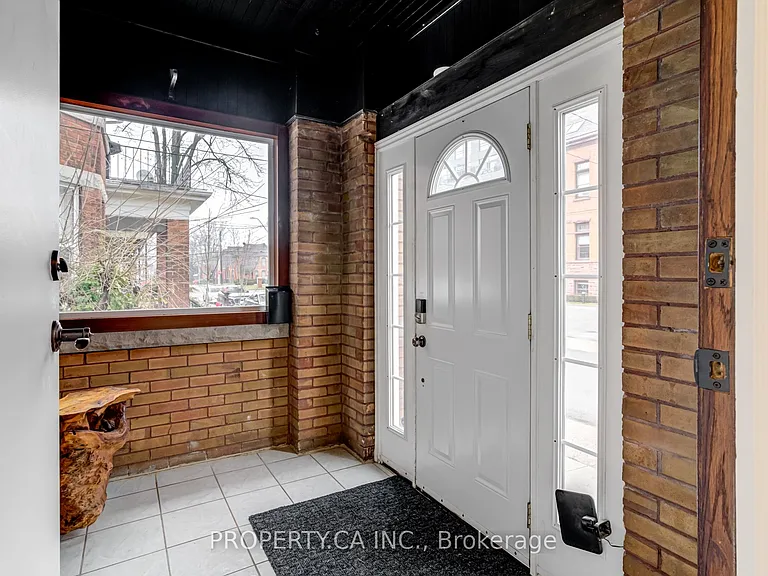 136 Ontario Ave #1 — Photo 6