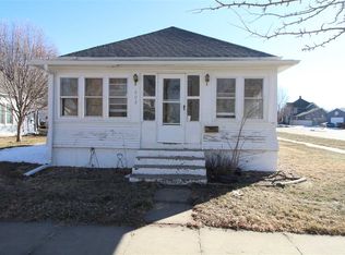 602 Hancock St, Holdrege, NE 68949