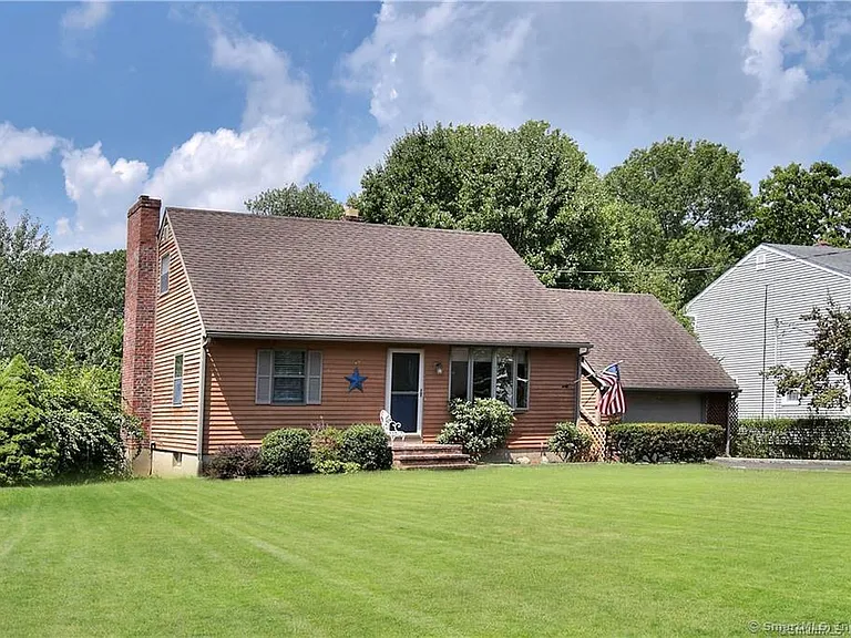 151 Sasapequan Rd — Photo 24