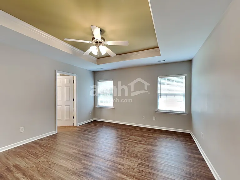 1933 Sterling Hill Dr — Photo 10