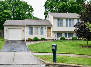 3204 El Greco Dr, Columbus, OH 43204