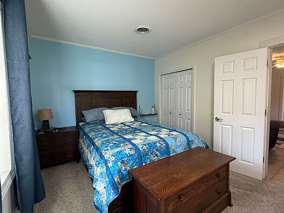 5th image of 505 College Ave