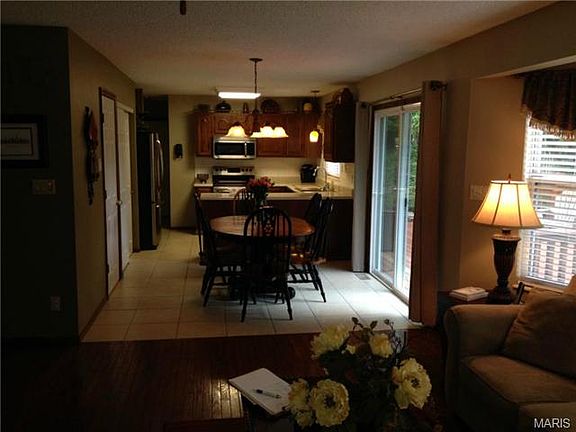 4th image of 1080 Chatelet Dr