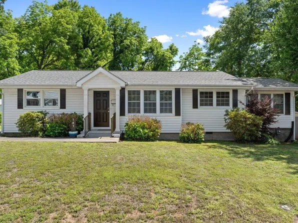 141 Battle Ave, Warrenton, NC 27589