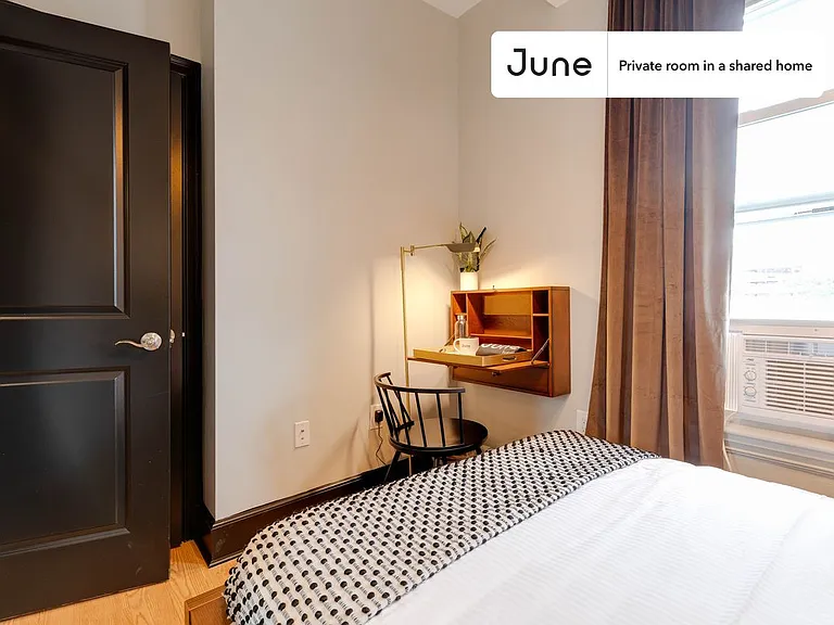 114 Boston St #2D — Photo 2