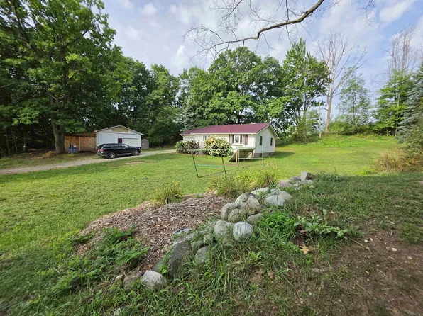 6370 Grant Rd, Farwell, MI 48622