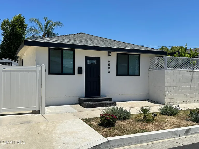 6508 Dannyboyar St — Photo 1