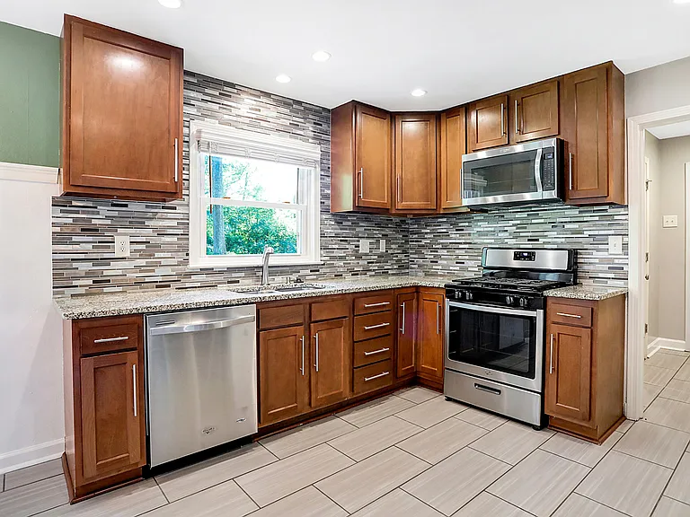 3315 Beech Dr — Photo 7