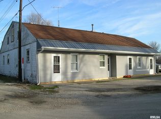 102 N Elizabeth St, Colchester, IL 62326