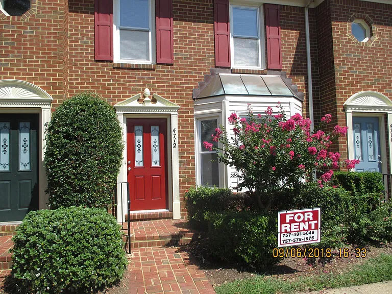 4712 Bay Quarter Ct — Photo 2