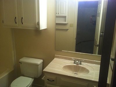 2nd image of 2001 West Ln APT D