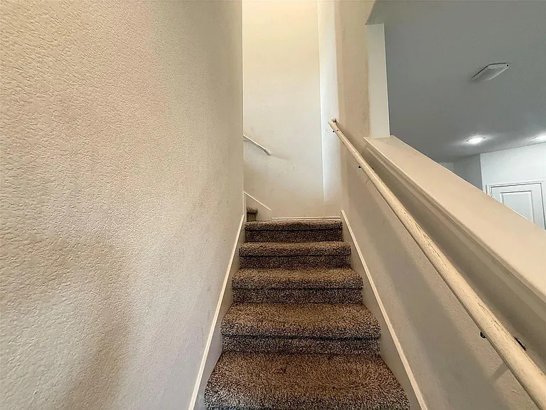 1216 Blackhaw Ln — Photo 19