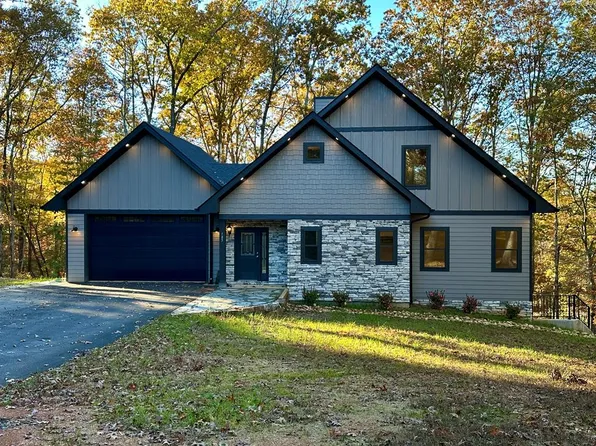 185 Country Rd, Talking Rock, GA 30175