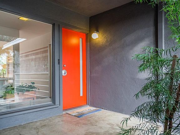 4th image of 563 Buena Loma St