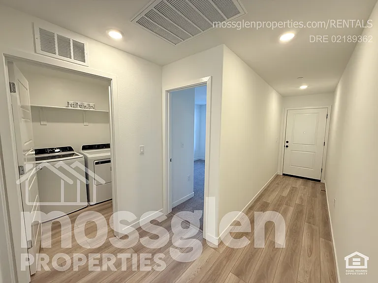 4447 Greenshank Way — Photo 3