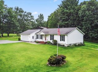 21 Pittsfield Ave, Nassau, NY 12123