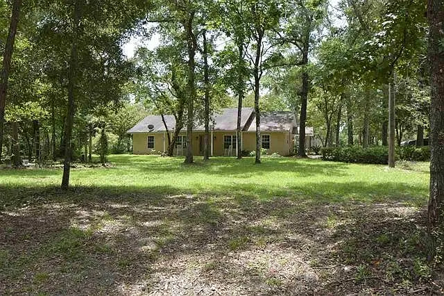 2400 Spring Creek Hwy — Photo 1