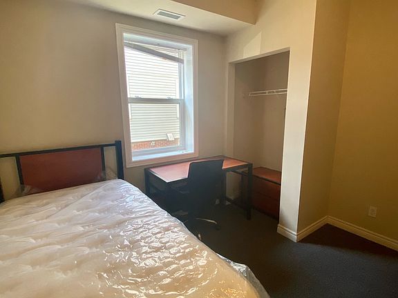 4th image of 253 Lester St Room 2