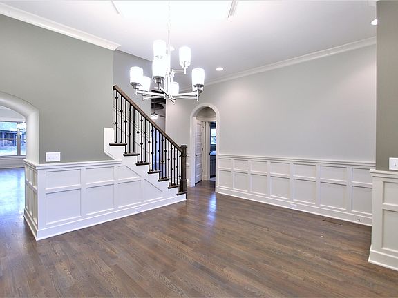 4th image of 906 Larkspur Ln #69-lot 69