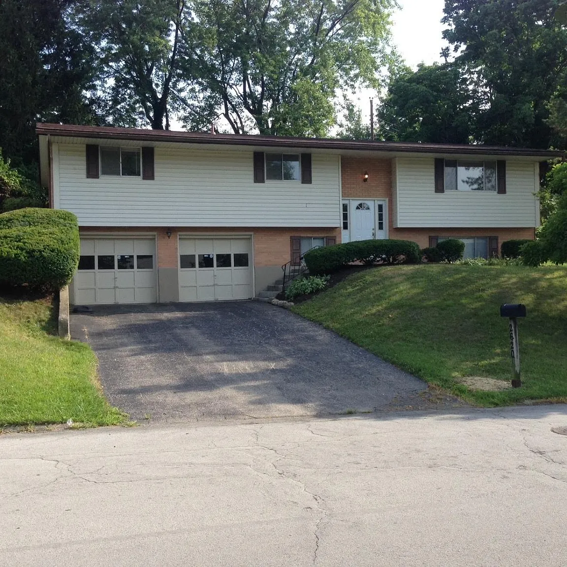 2620 Loris Dr photo 1