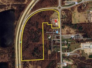 1405 N Range Rd, Smiths Creek, MI 48074