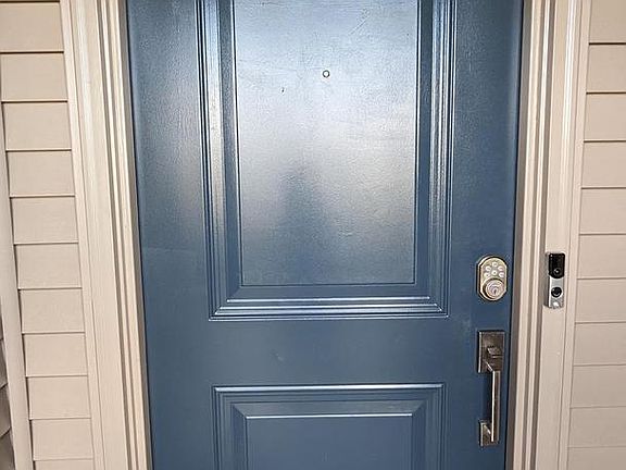 4th image of 44846 Tiverton Sq