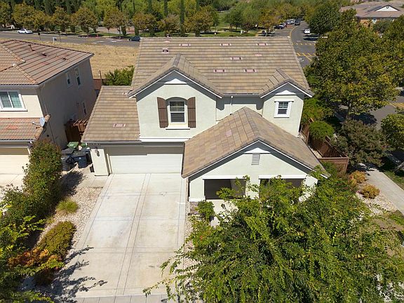 3rd image of 787 N Questa Ct