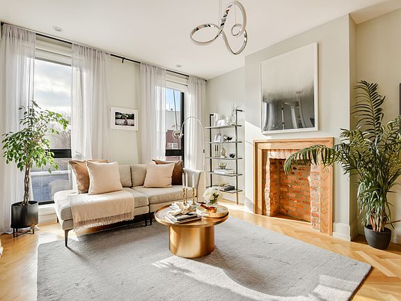 2nd image of 535 Evergreen Ave #3