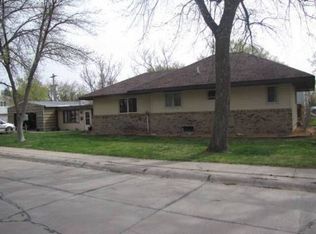 112 W 12th St, Wood River, NE 68883