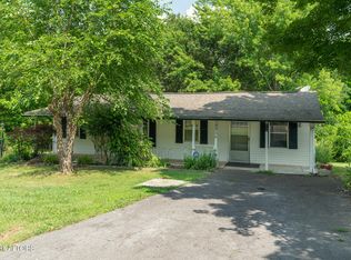 2956 Douglas Dam Rd, Kodak, TN 37764