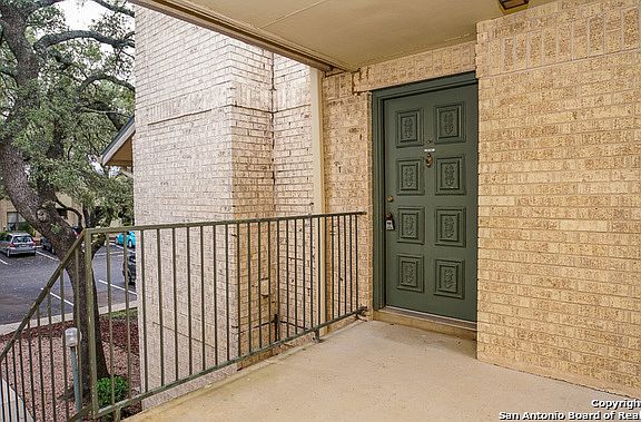 3rd image of 11843 Braesview APT 1606