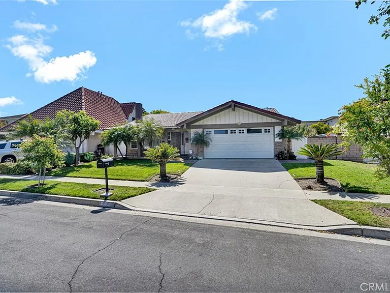 15442 Eiffel Cir — Photo 19