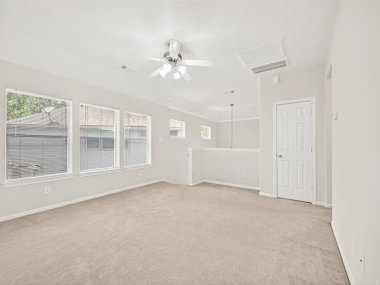 11 Nestlewood Pl — Photo 14
