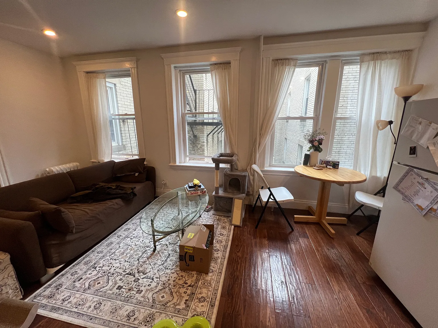 2 bed, 9999 sqft, $3,050 — Photo 2