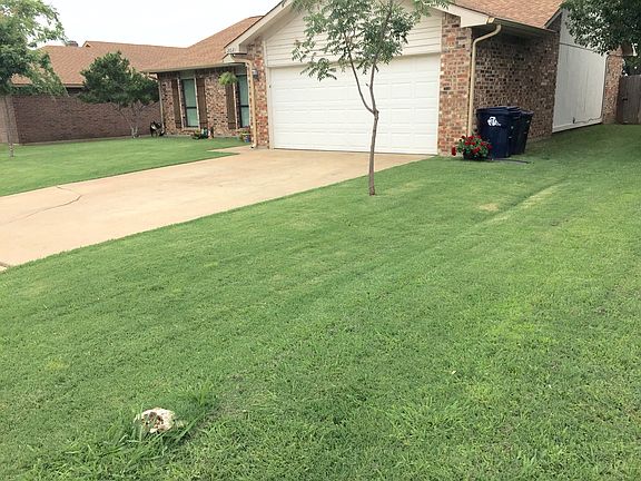 2nd image of 2021 Parkside Dr