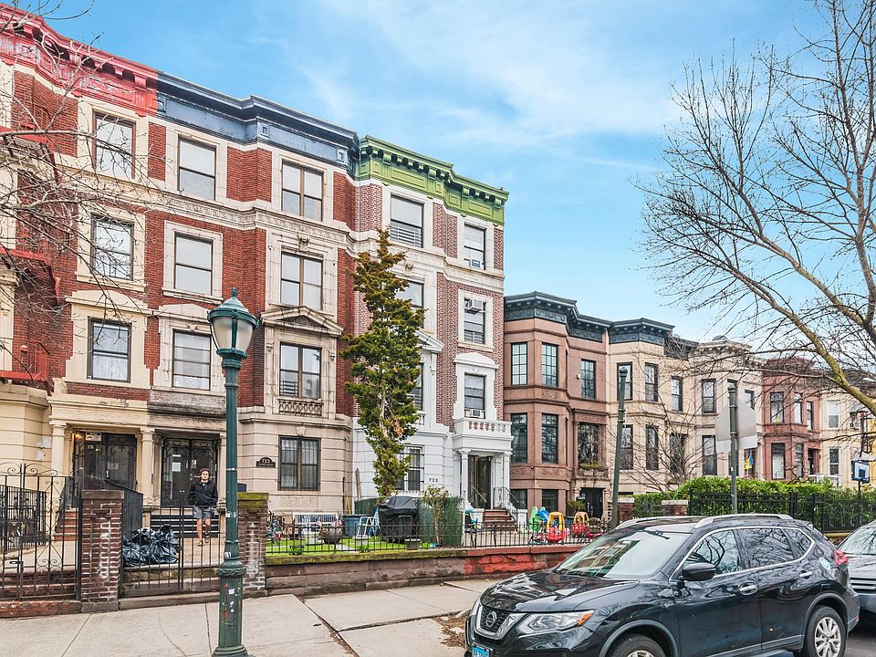 2nd image of 725 Eastern Pkwy APT 1