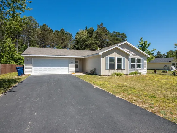 3225 Crimson Ranch Ln, Traverse City, MI 49685