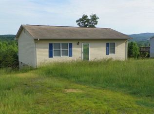209 Sours Mill Rd, Martinsville, VA 24112