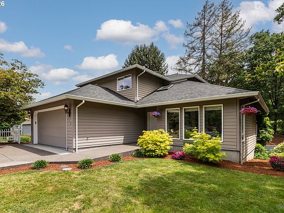 2nd image of 114 Madrona Ct