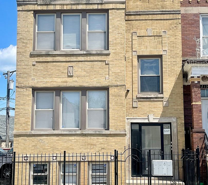 1st image of 1217 N Hamlin Ave