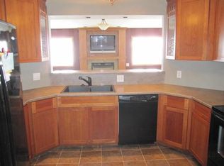 1802 16th St, Perry, IA 50220