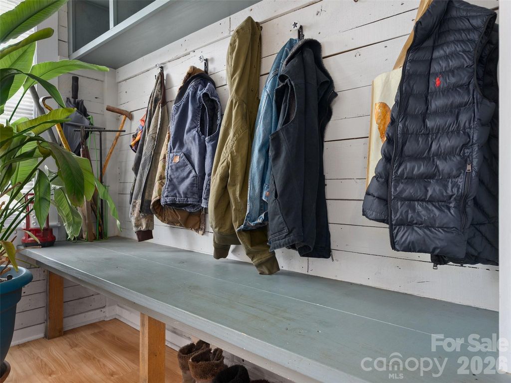 15 Craig Cir, Asheville, NC - More