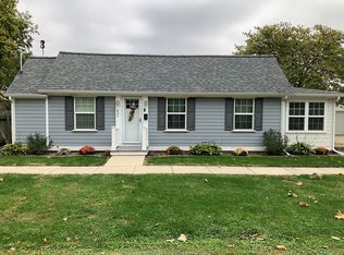 421 N Greely St, Monticello, IL 61856