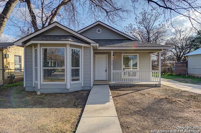 1st image of 126 Ferris Ave