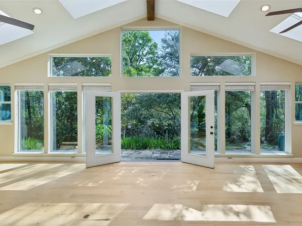 6810 Harvest Glen Dr, Dallas, TX 75248
